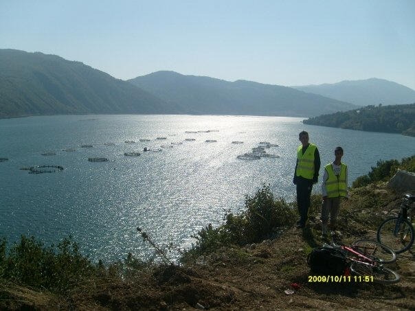 Kızılırmak kıyısında Bisikletliler Derneği Bafra Temsilciliği üyeleri