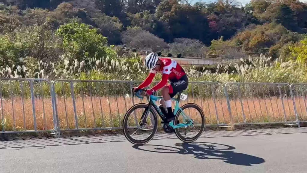 Tokyo Deaflympics yarış sırasında